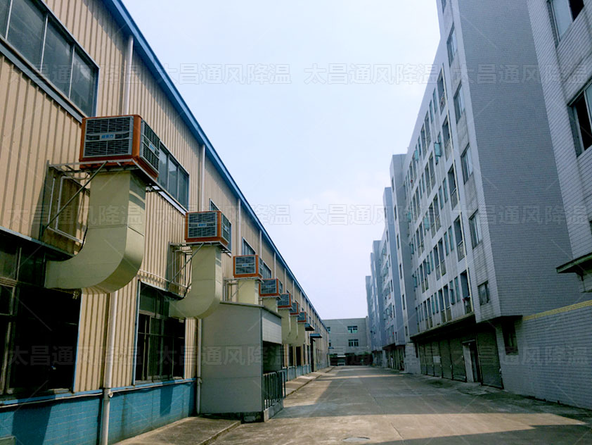 車間降溫方案配置節(jié)能環(huán)?？照{(diào)，使用效果沒話說(shuō)
